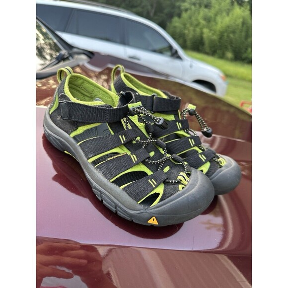 Keen Shoes Youth Sandals port 4  HBlack Green Summer Water Beach New in Box - Picture 2 of 6
